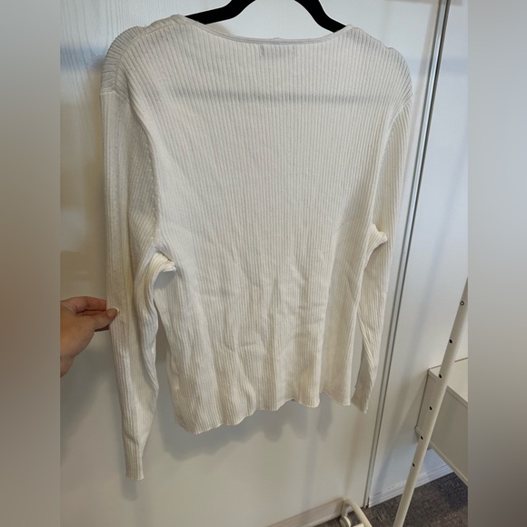 Women’s plus size super soft sweater with square neckline in ivory. Size XXL - Picture 2 of 3